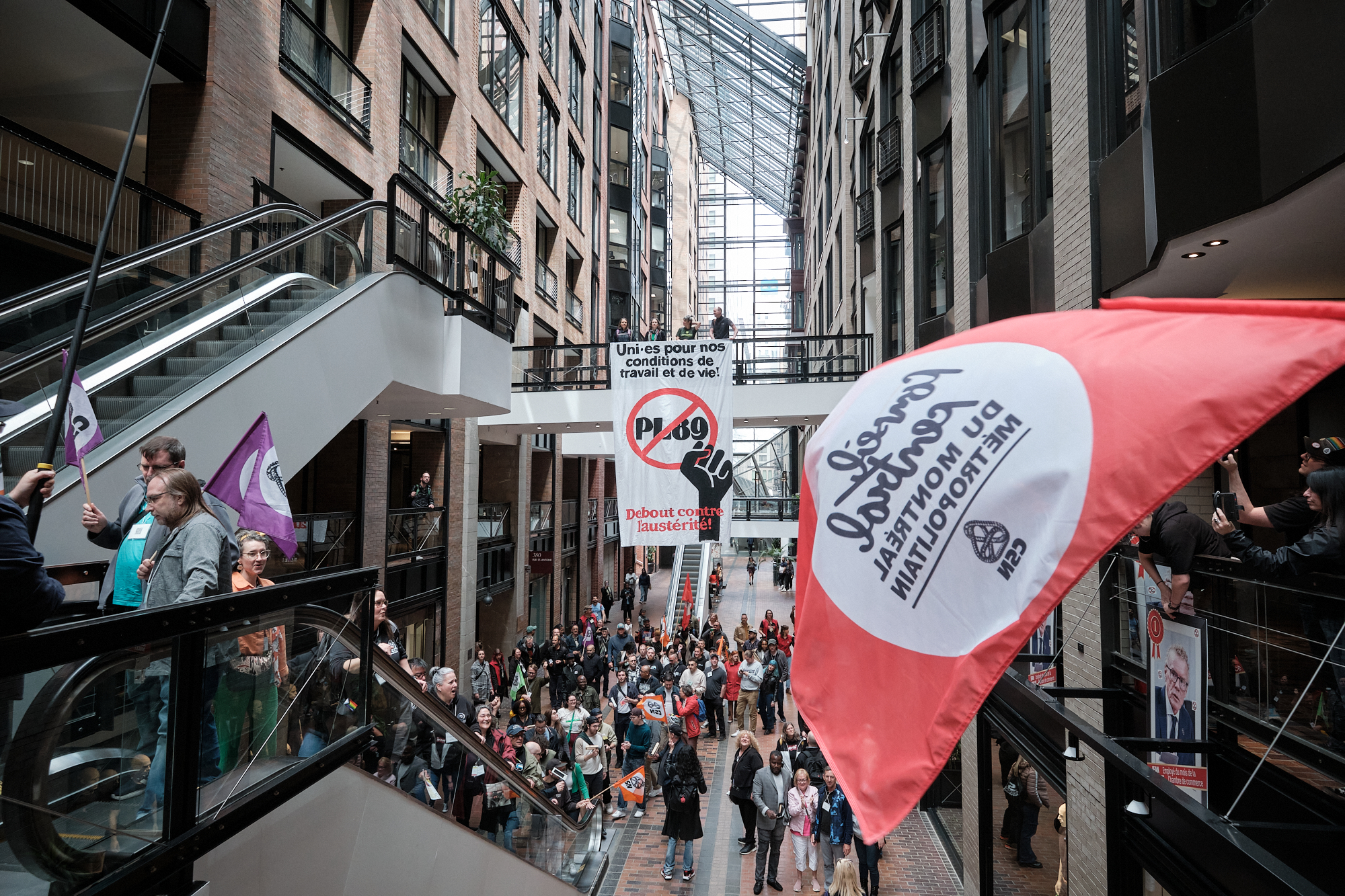 PL-89: surprise au Centre de commerce mondial
